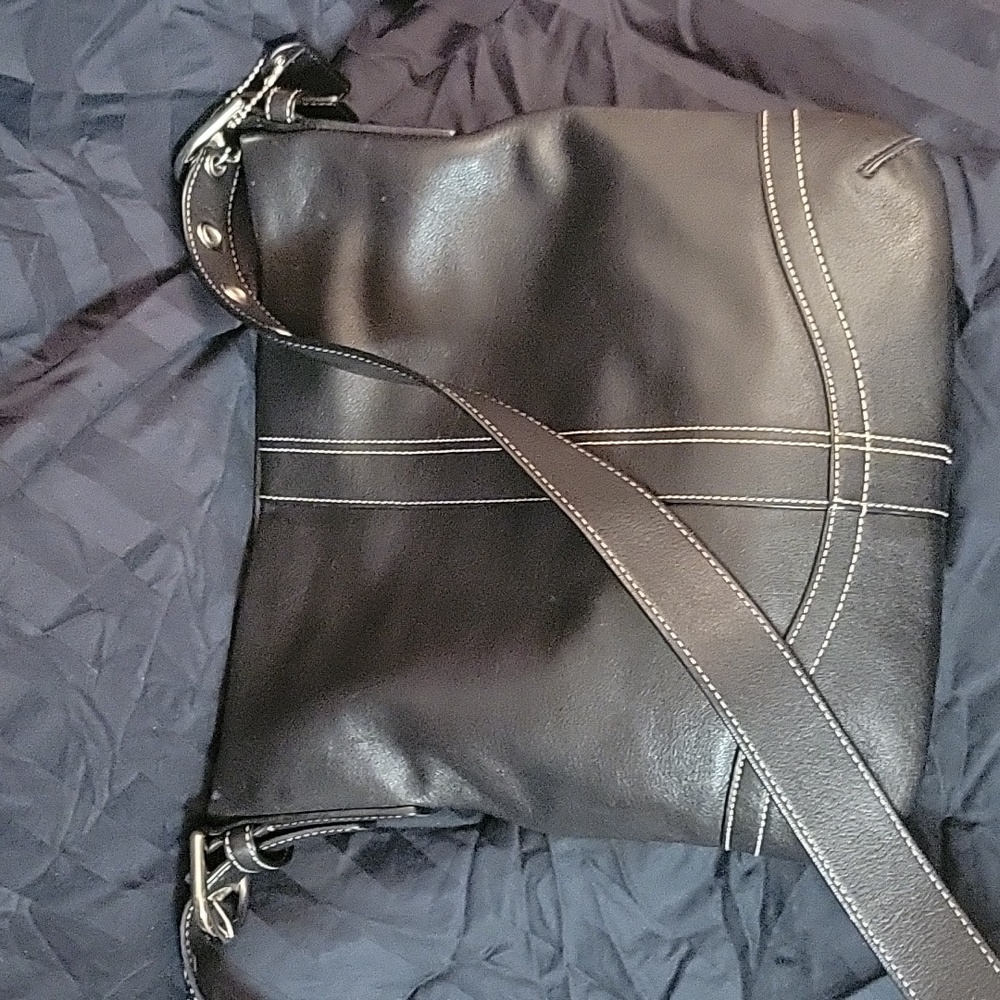 Coach crossbody/shoulder bag with matching wallet